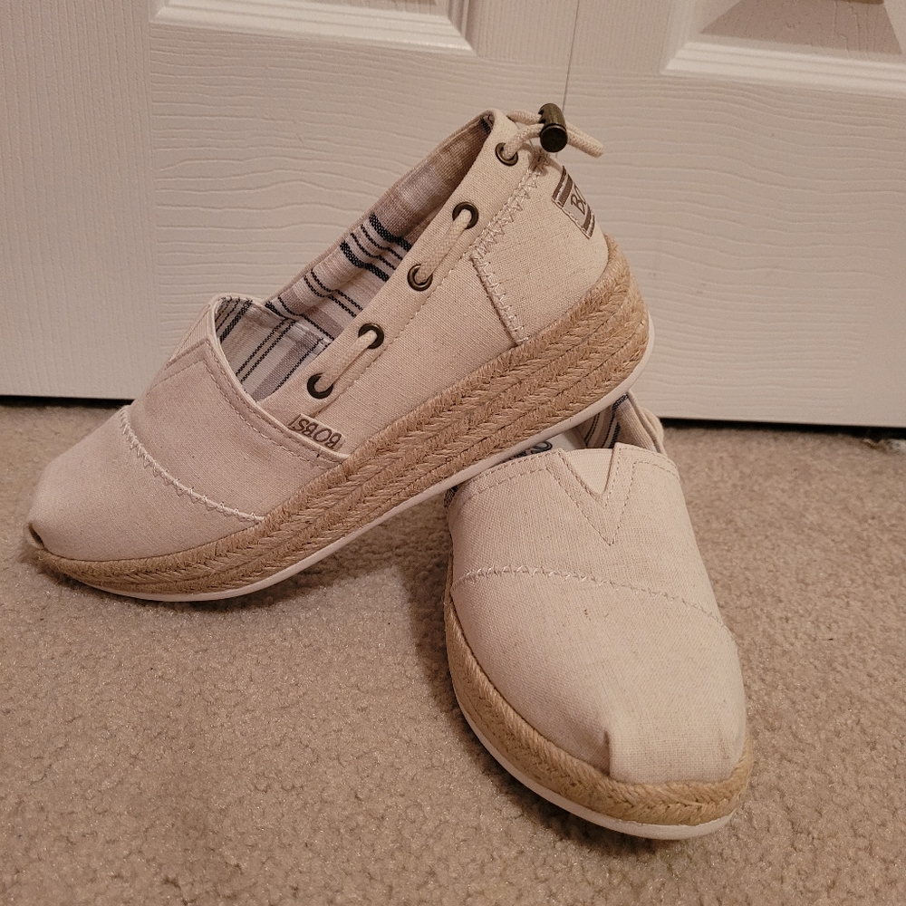 Women's shoes
